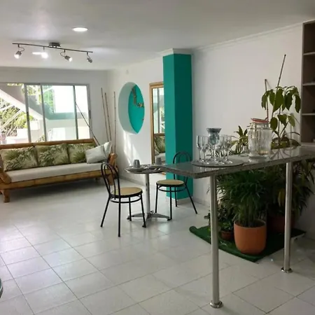 Habitación Oliva Con Baño Compartido Cerca Al Aeropuerto Habitación en casa particular Cartagena